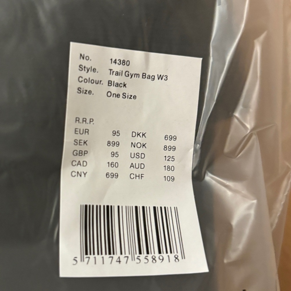 Rains Trail Waterproof Gym Bag in Black NWT - Picture 7 of 13
